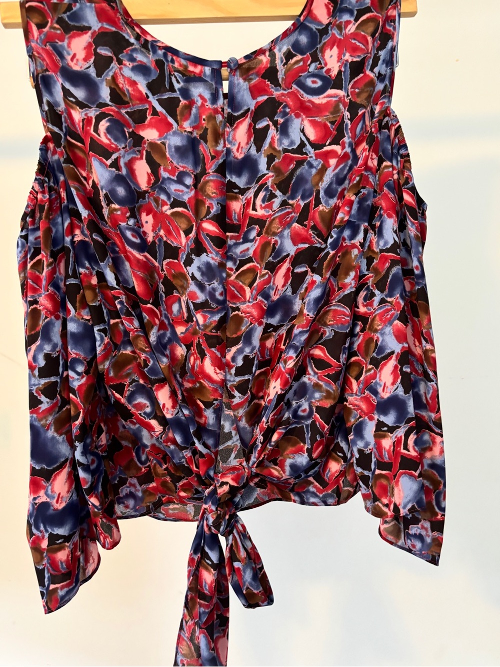 Floral Watercolor Tie-Back  Blouse in Red and Blue.